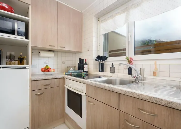 Helles, Chalet-stil Mit Allalinblick Appartement *